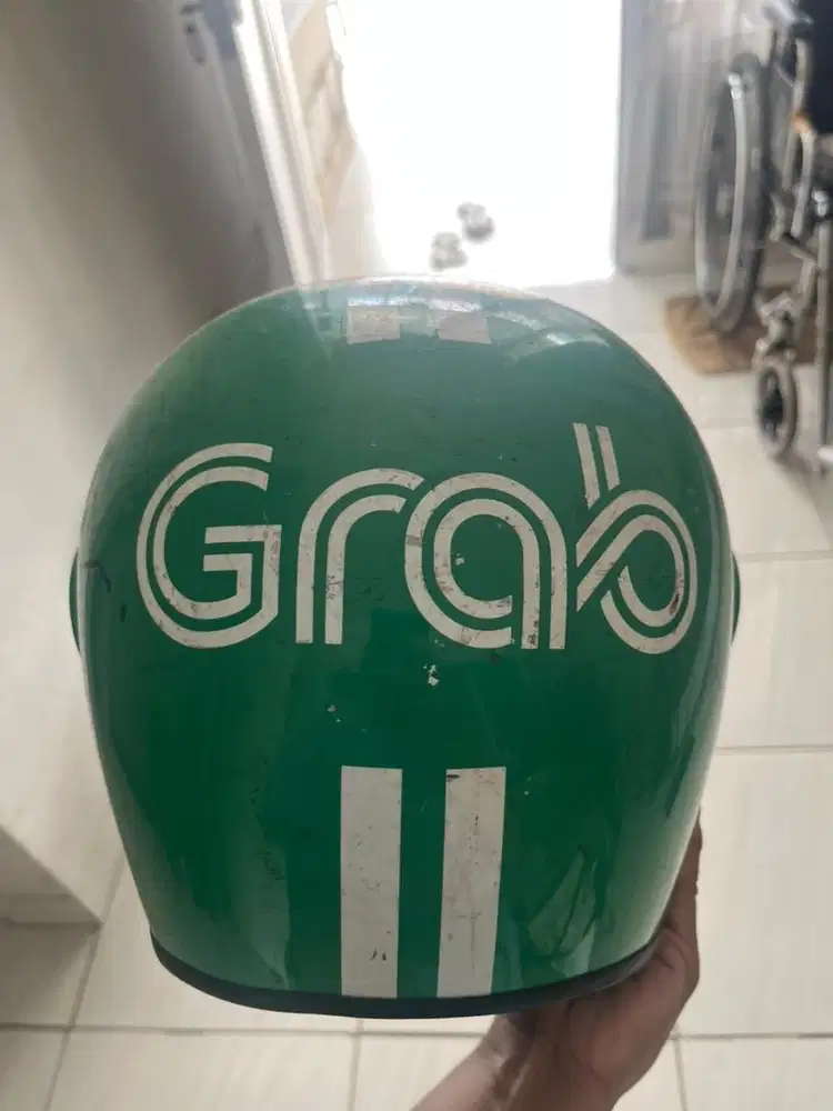 DIJUAL HELM MASIH BERFUNGSI BAIK