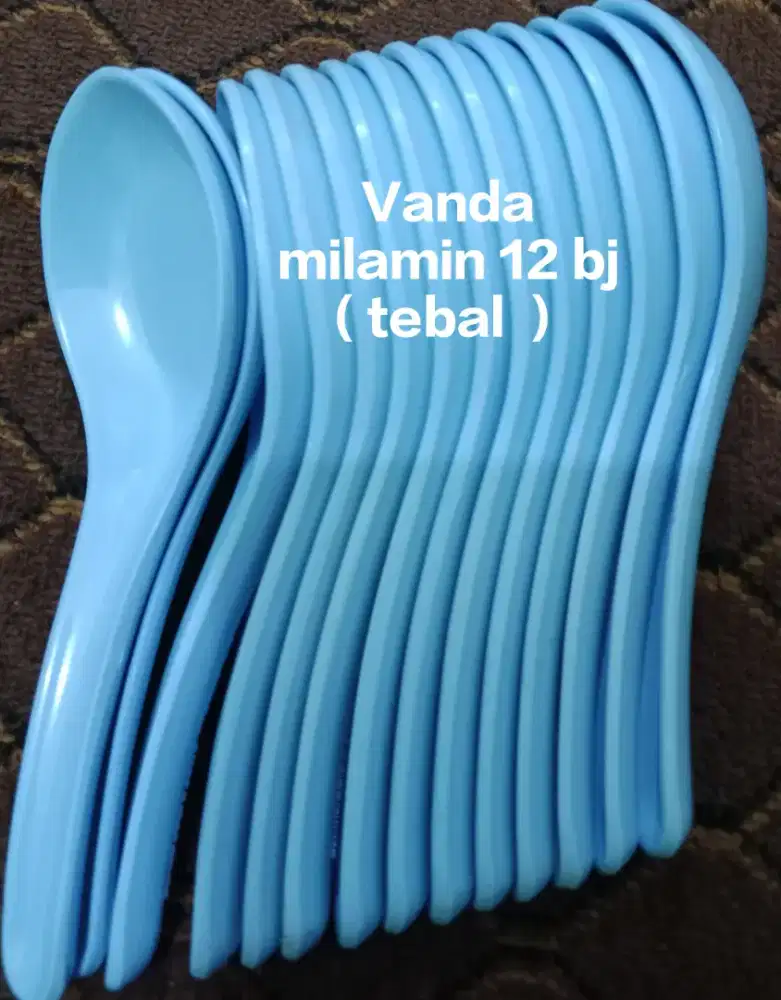 Sendok milamin tebal