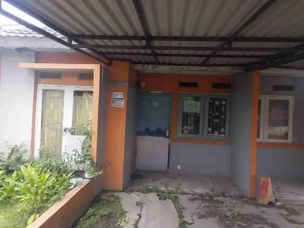 Dijual Rumah Jalan Utama Puri mahoni sepatan