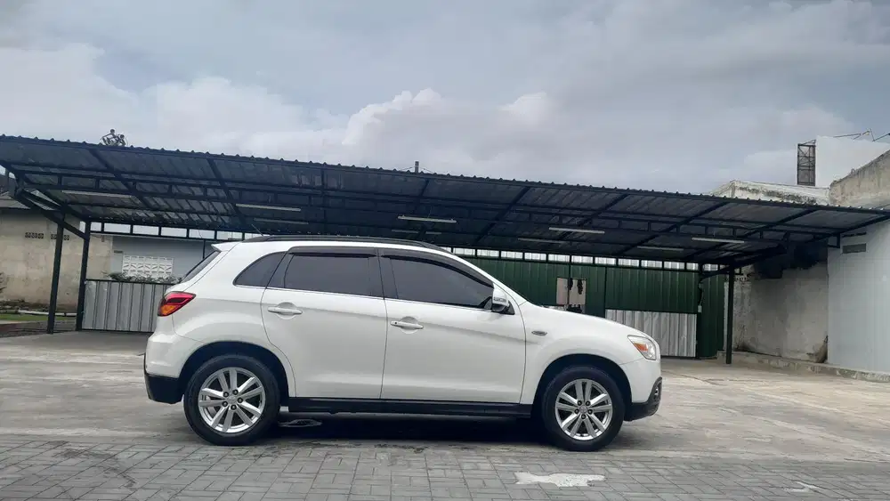 Mitsubishi Outlander at 2013