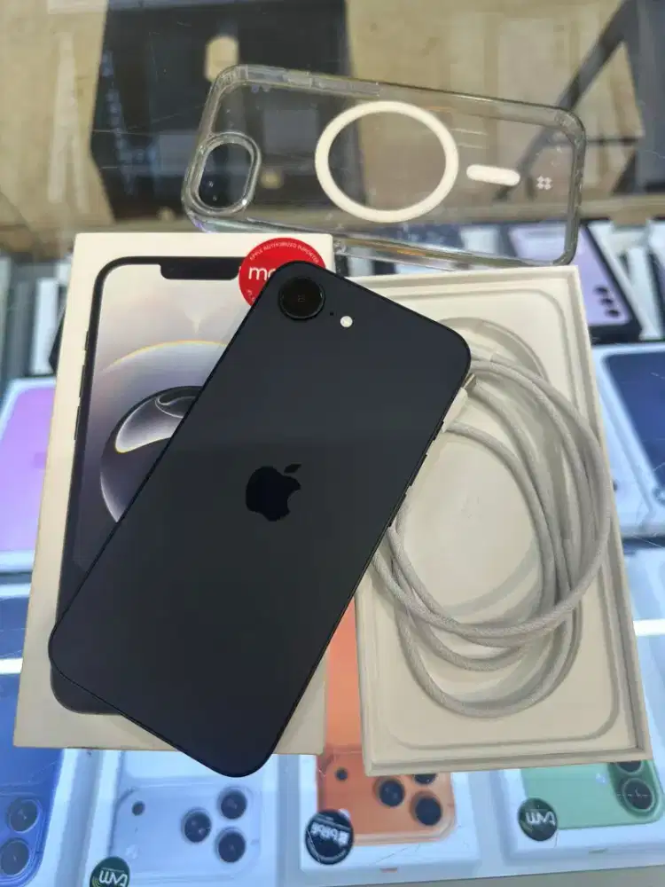 iPhone 16e 128GB Black Garansi iBox 25/09/26 BH 100%