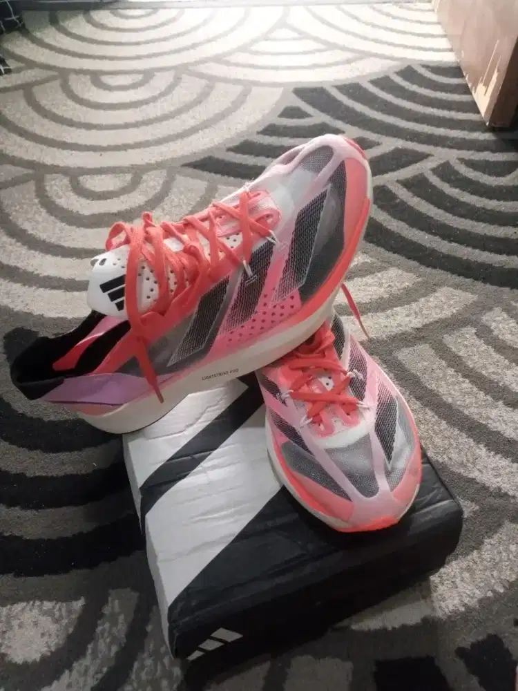 Jual sepatu runing ADIDAS