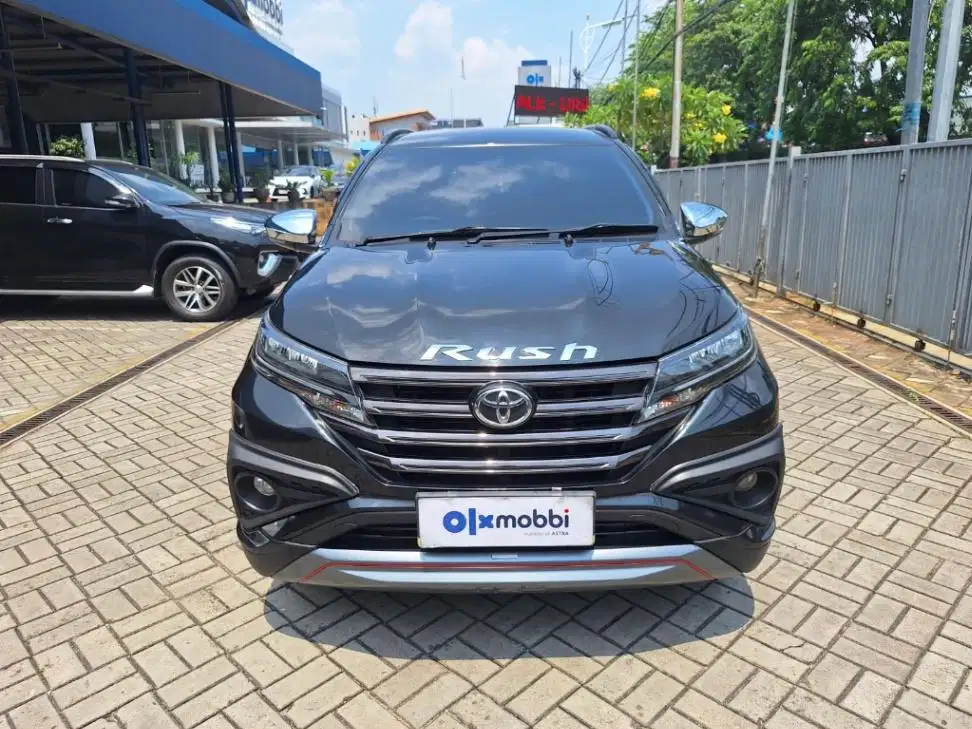 Garansi Mesin 1th Toyota Rush 1.5 S Bensin-AT Hitam 2020