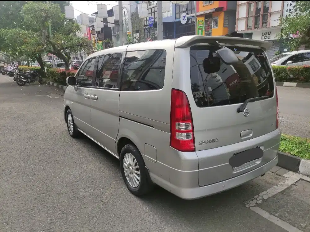 Jual Cepat Nissan Serena C24 milik pribadi