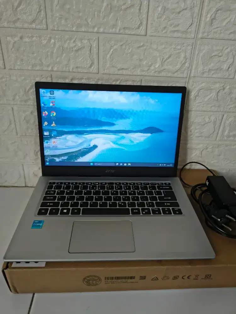 Laptop Acer aspire 5, Intel core i3 gen 11, SSD 512gb