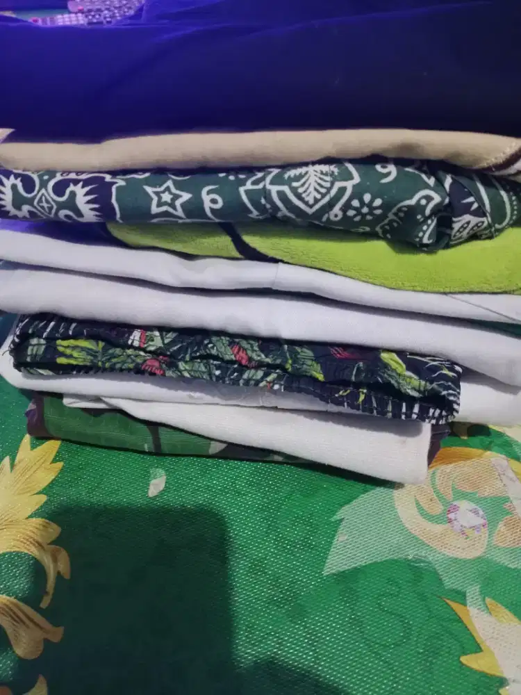 Gratis baju anak laki