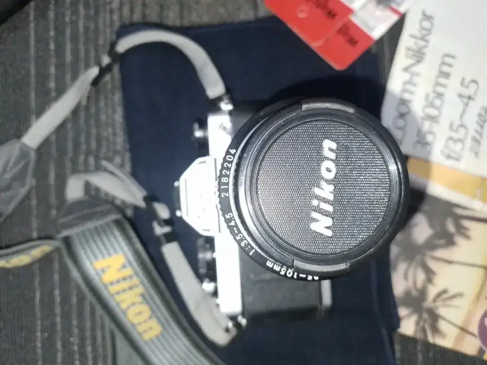 Kamera Nikon FM 2 
Lensa Nikkor 35-105mm