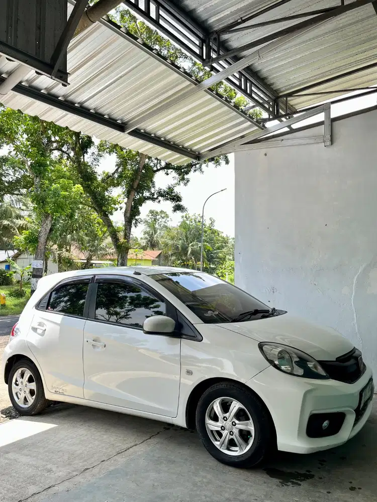 BRIO MATIC PUTIH