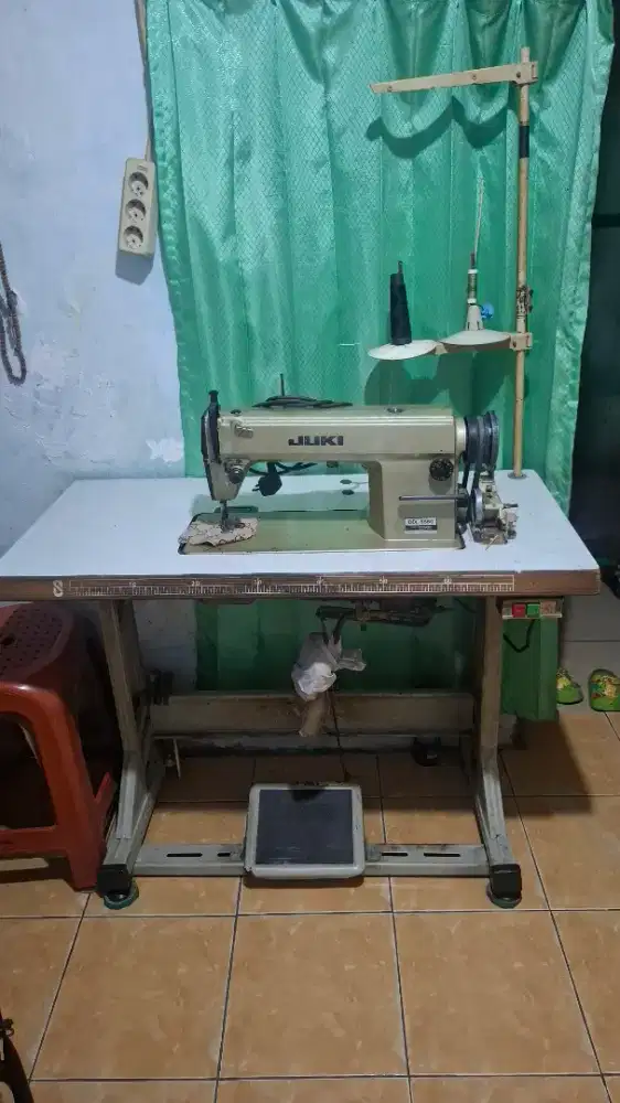 Mesin Jahit JUKI