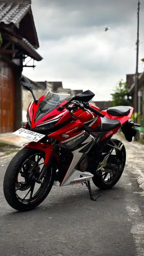HONDA CBR 150 LED KM RENDAH ISTIMEWA