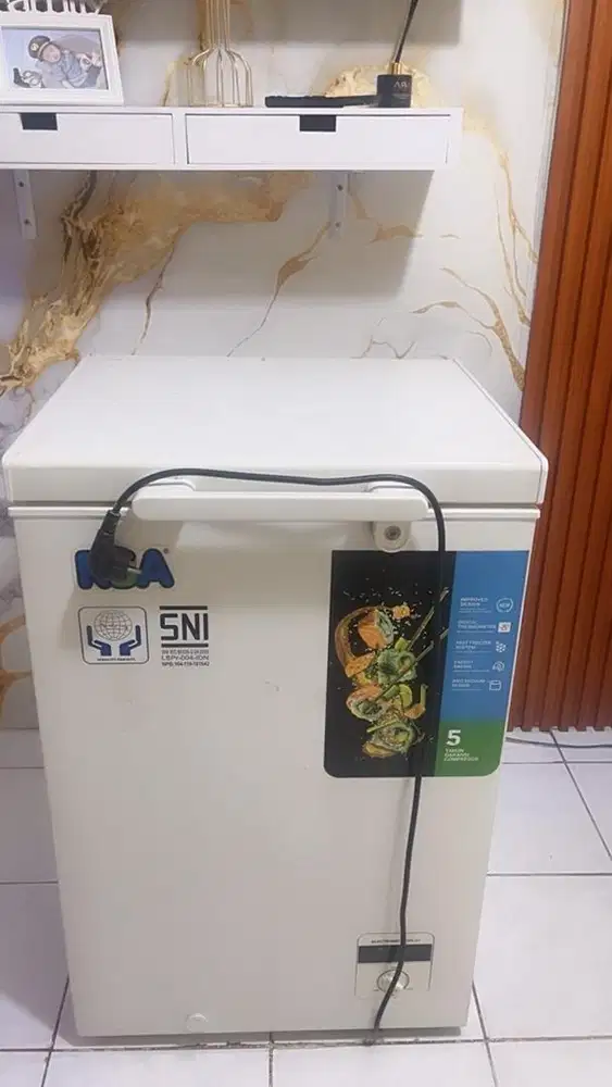 For sale kulkas freezer 100liter