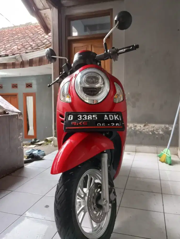 Scoopy stylish 2021 km 11rb