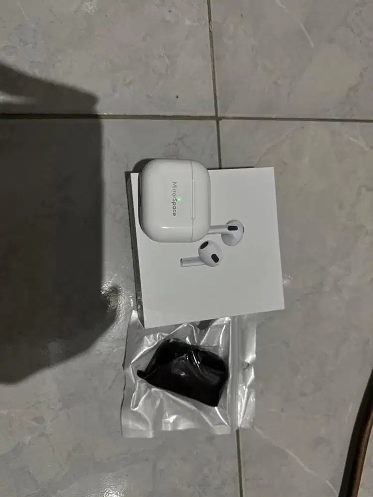 AIRPODS MIROR SPACE GEN 3