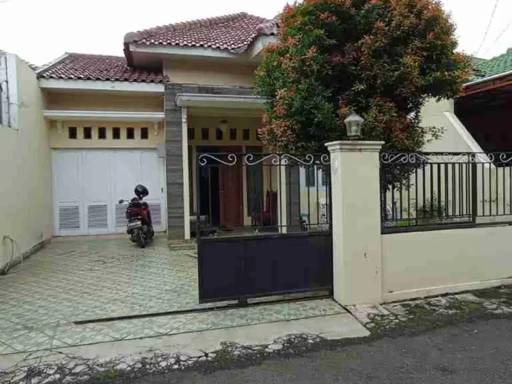 Di Jual Rumah Lokasi Strategis di Lenteng Agung