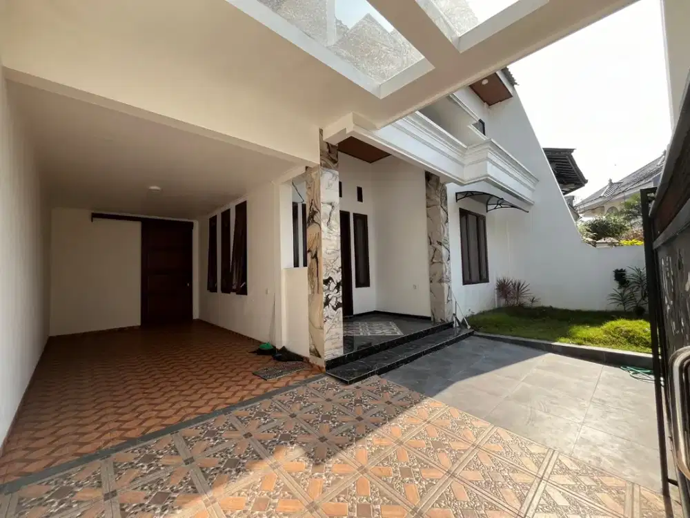 TURUN HARGA Rumah Araya Blok Depan 2Lantai Siap Huni