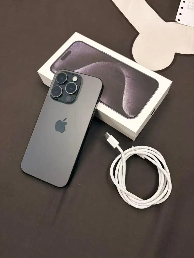 iPhone 15 Pro 128GB ex iBox (black titanium)