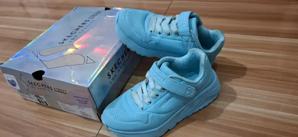 Preloved Sepatu Skechers Anak