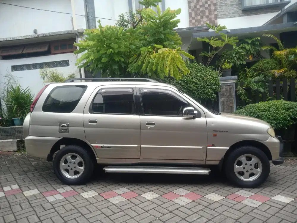 Daihatsu Taruna 2001 Bensin