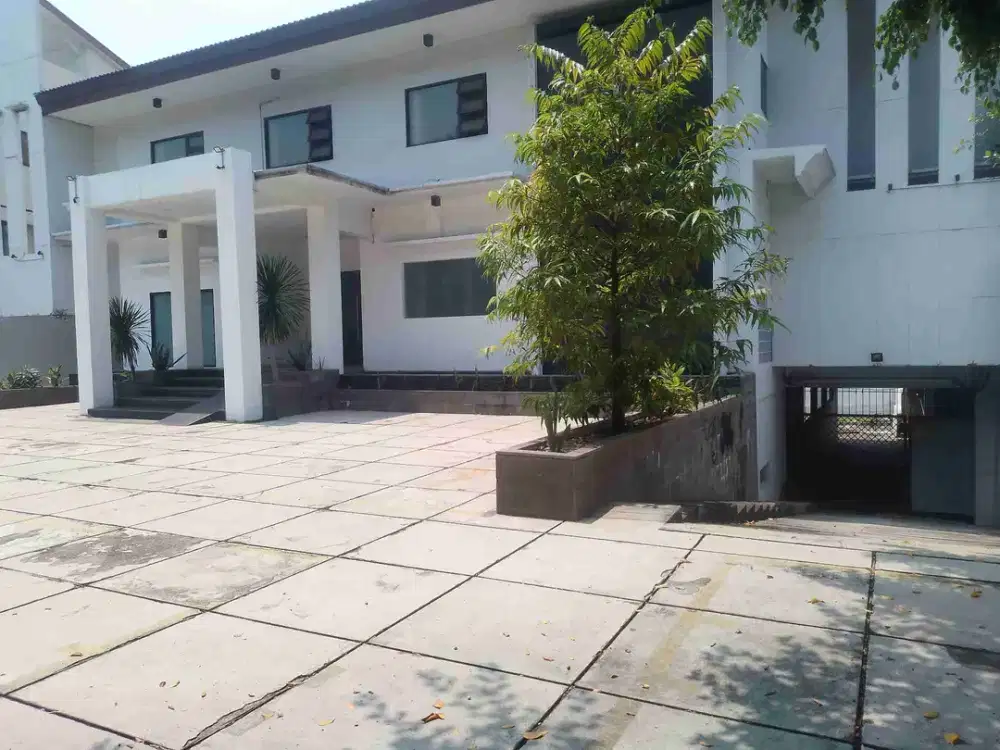 Gedung Perkantoran Jl.Wijaya -Petogogan-Kebayoran Baru -Jakarta Selatan