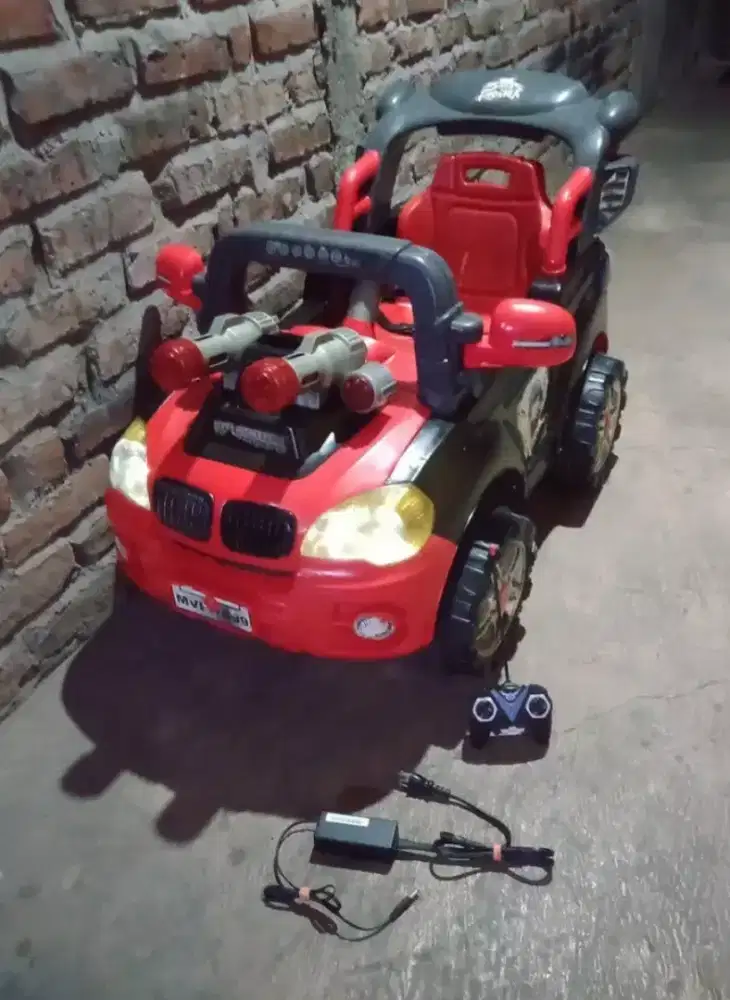 Mobil aki anak remote