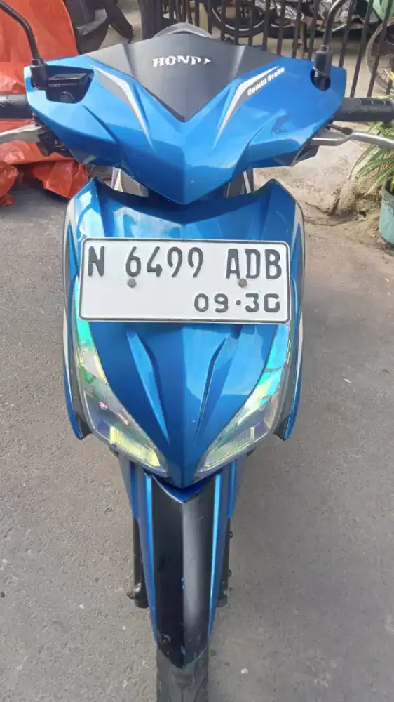 Vario 2014 plat n kota malang