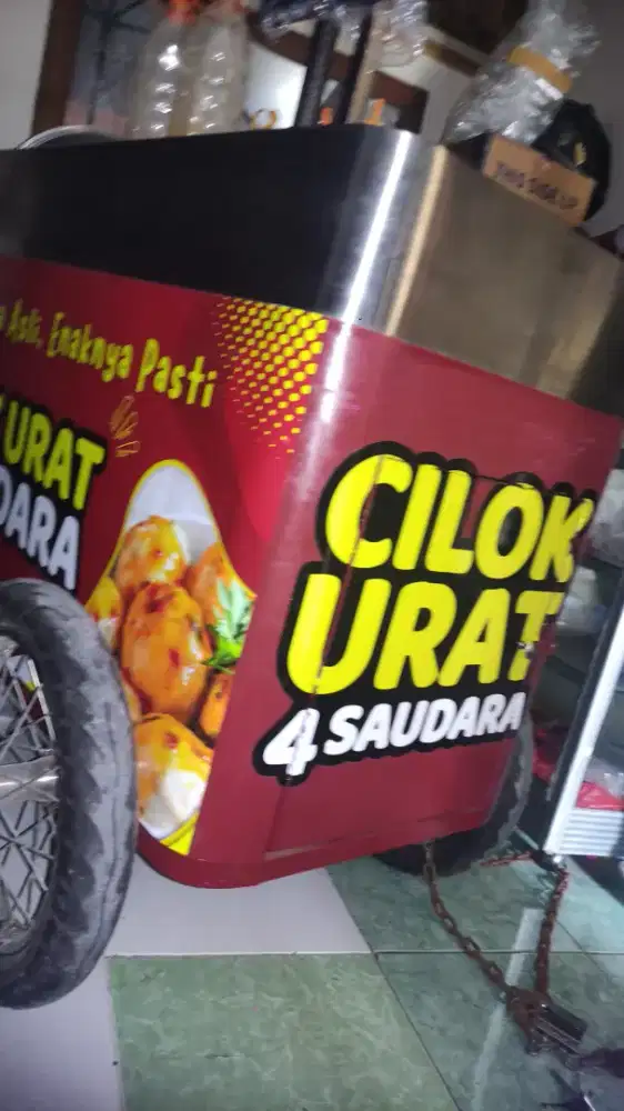 Dicari Pegawai Cilok 4 Saudara