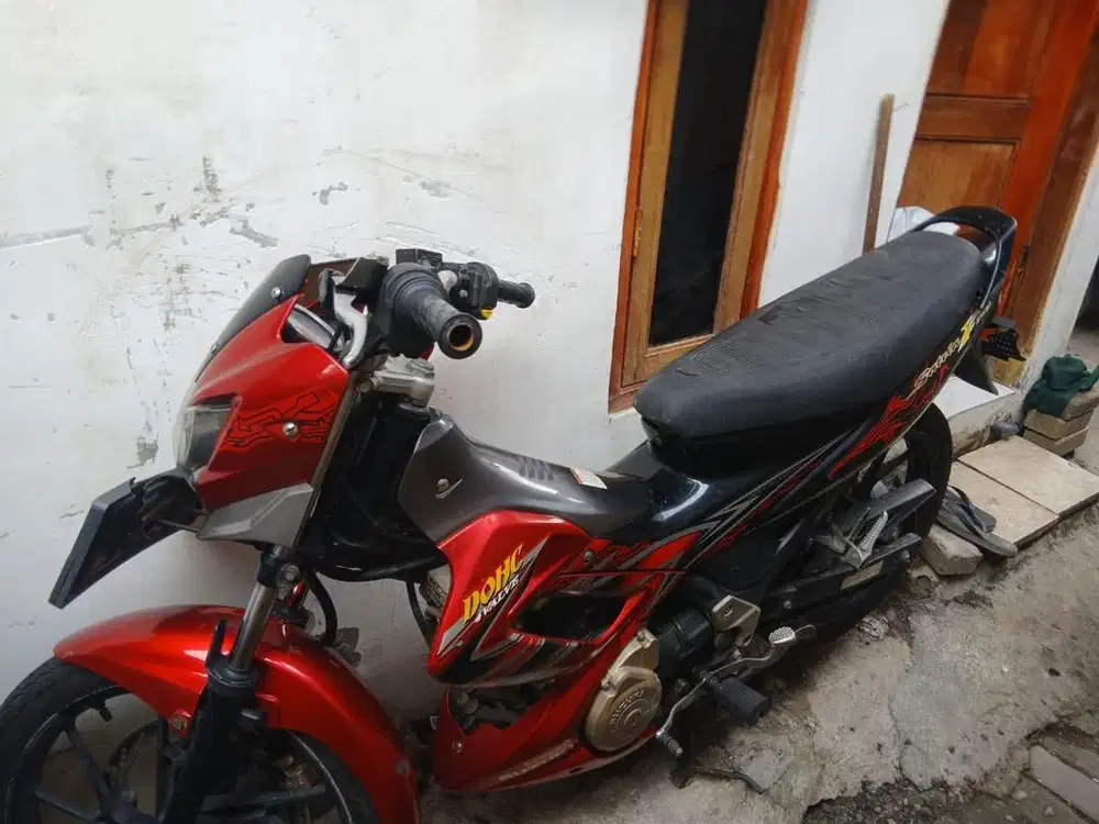 Satria merah hitam 2012