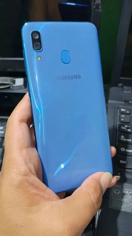 Samsung A30 4/64 NOminus Amoled Mantaab Joss