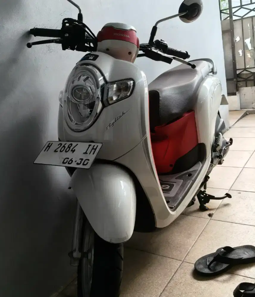 Scoopy 2020 Stylish Putih