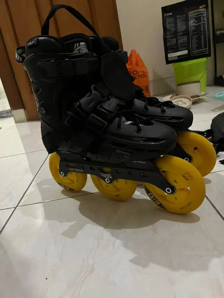 Sepatu Roda BKB by Flying Eagle