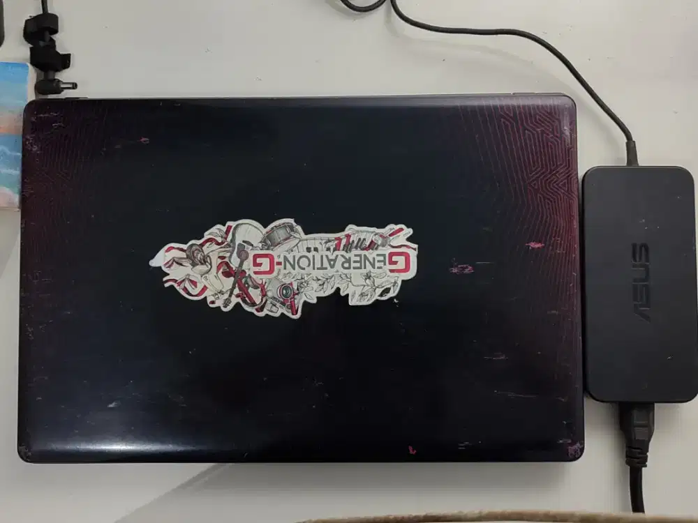 Dijual laptop Asus X550VY processor Intel (R) Core (TM) i7-6700HQ