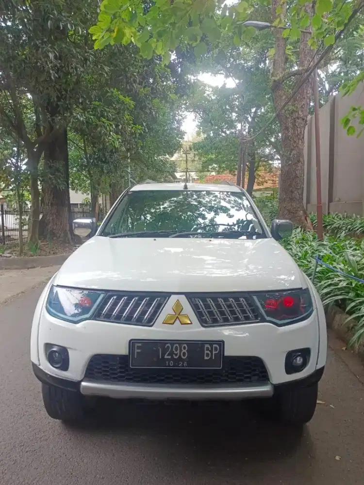 Pajero sport exceed 2009