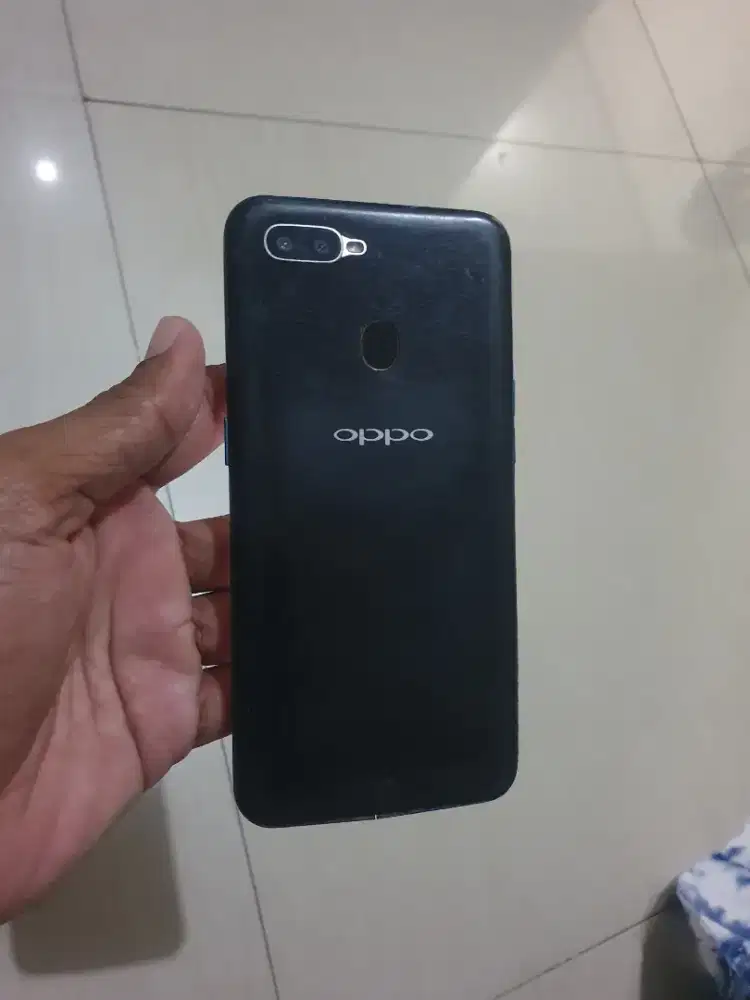 Oppo A5s batangan