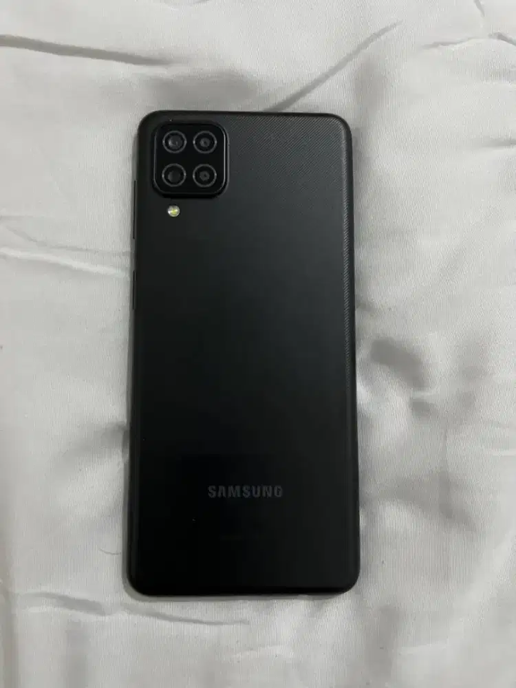 Samsung A12 6/128 mulus
