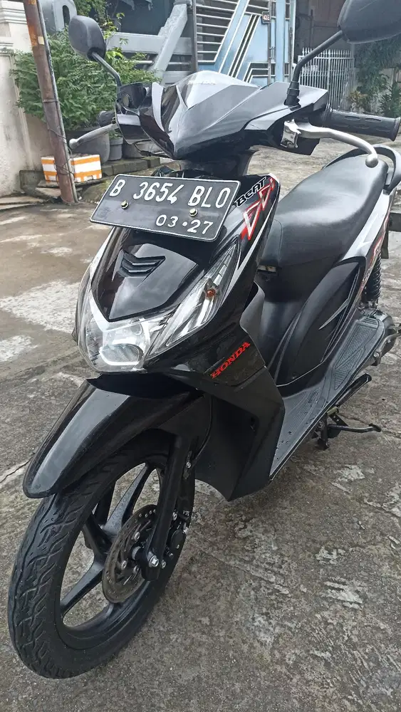 Honda beat karburator tahun 2012 ( pajak baru 3-2027 )