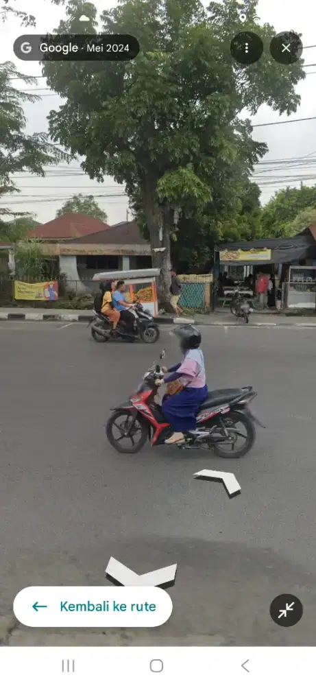 Rumah Dijual/Disewakan. Letak Strategis cocok buat usaha