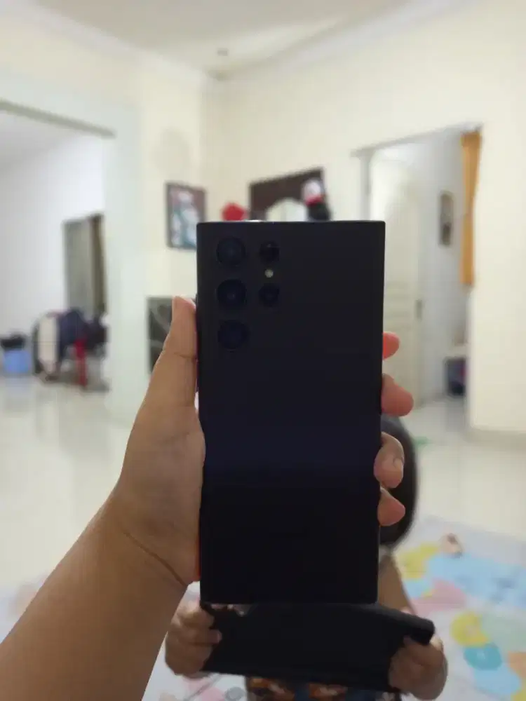 Samsung S22 Ultra 12/256 GB SEIN