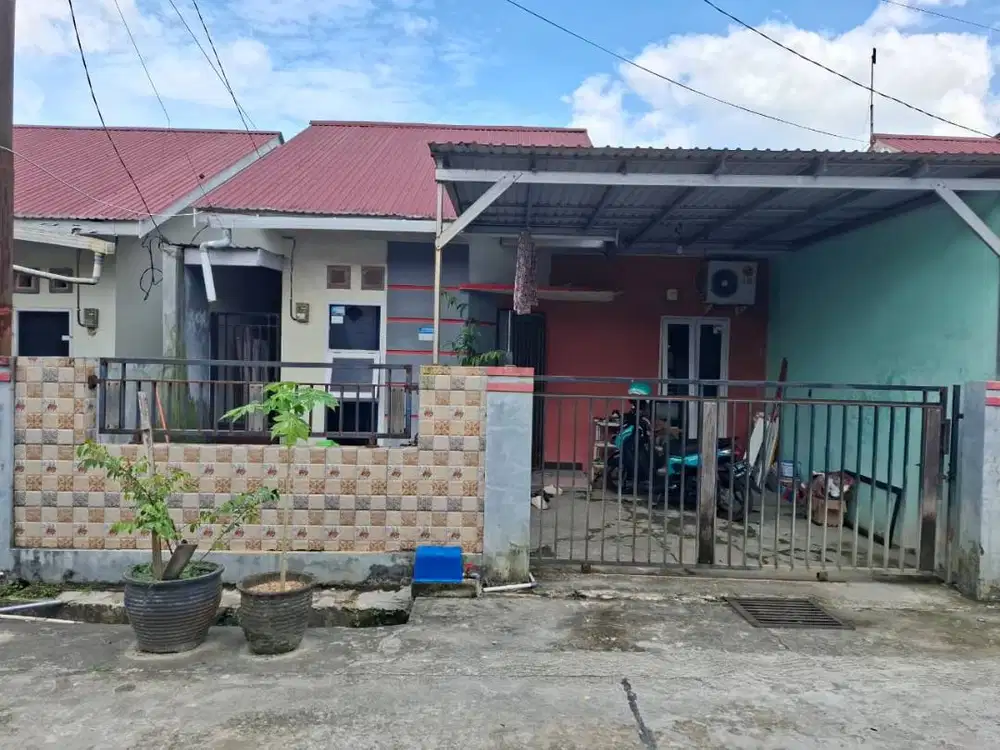 Rumah dijual lokasi dekat SMP 11