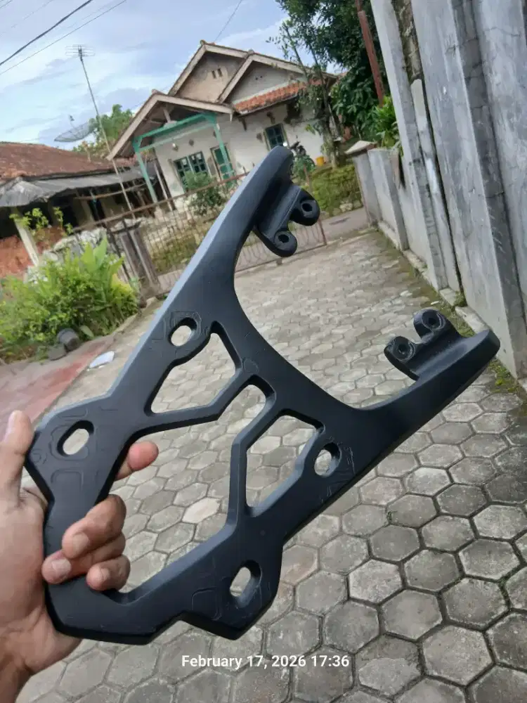 Bracket Box Honda Verza