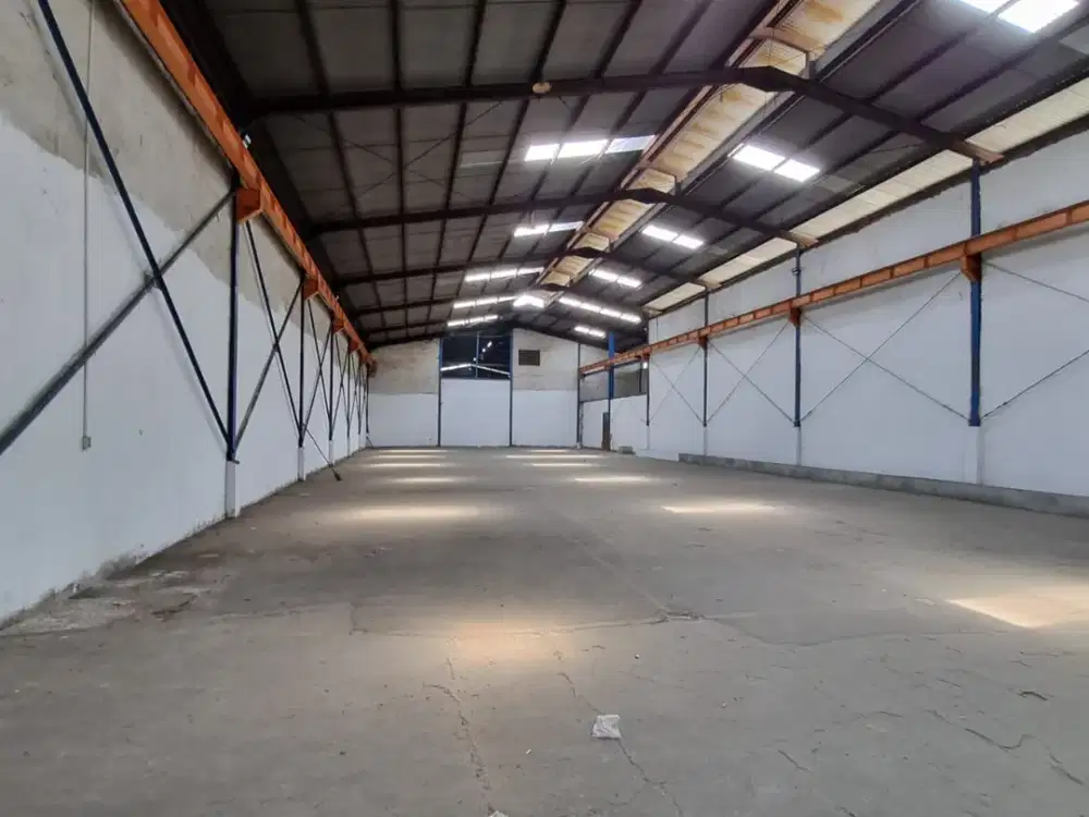 Disewa gudang siap pakai akses kontainer 40ft di Cakung Jakarta Timur