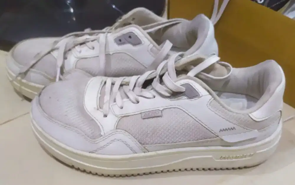 sepatu aerostreet uk 42