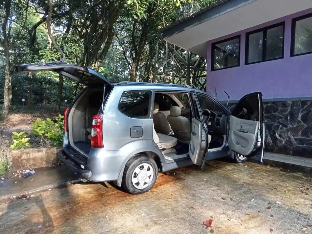 Toyota Avanza 2011 Bensin