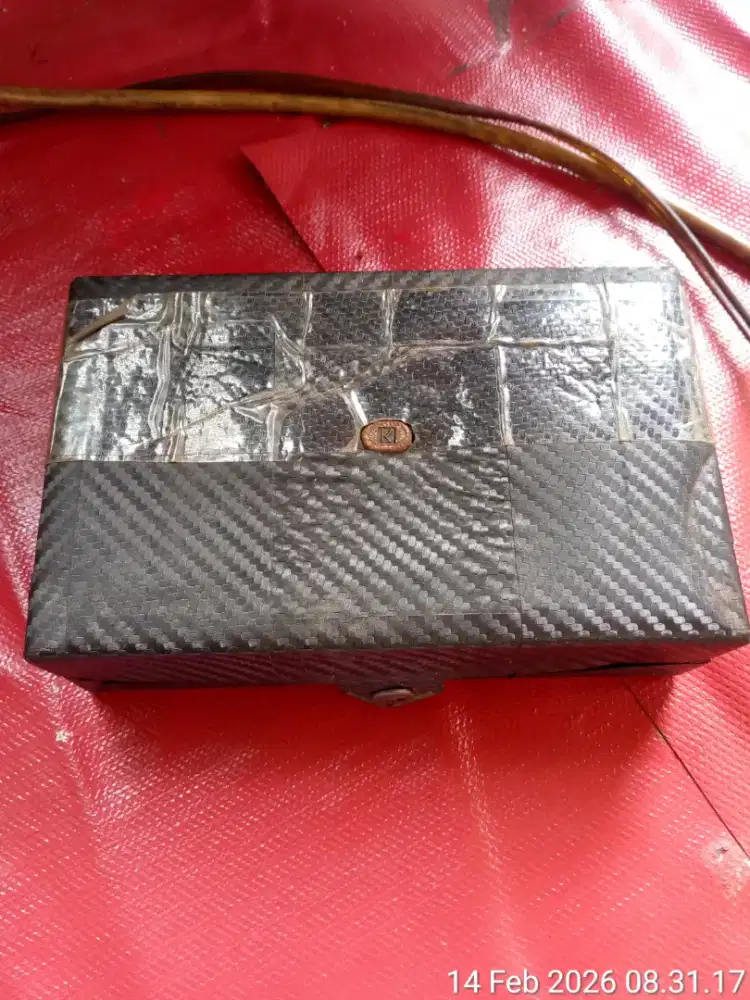 kotak tempat batu cincin