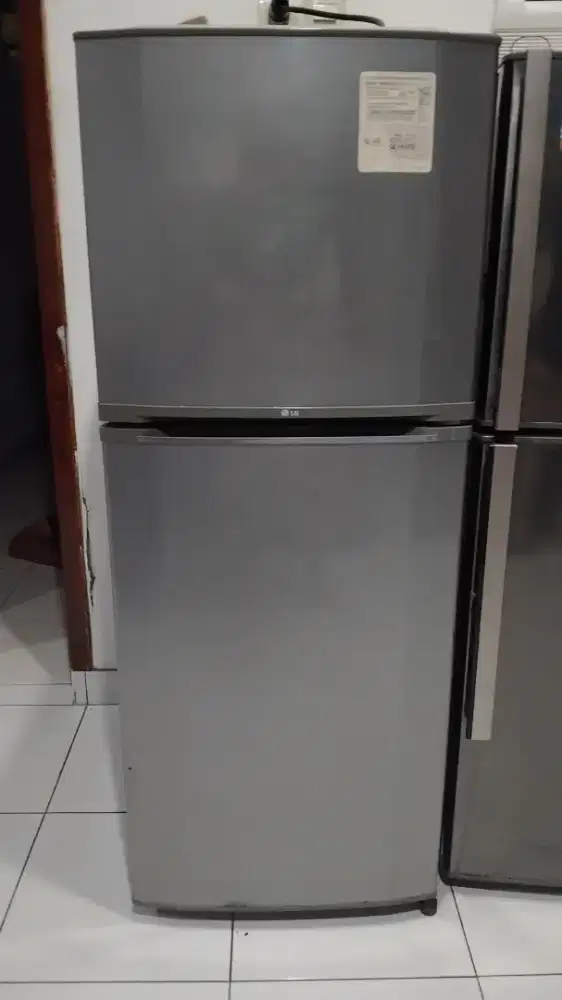 Kulkas merk LG 2 pintu