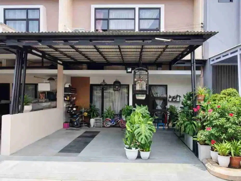 Rumah di Royal Oak Town House Cibubur, Jatiraden, Jatisampurna, Kranggan Bekasi