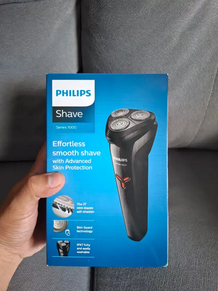Philips shaver tipe S1103 black NEW