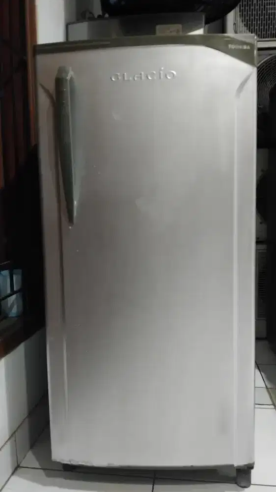Kulkas 1 Pintu merk Toshiba Glacio