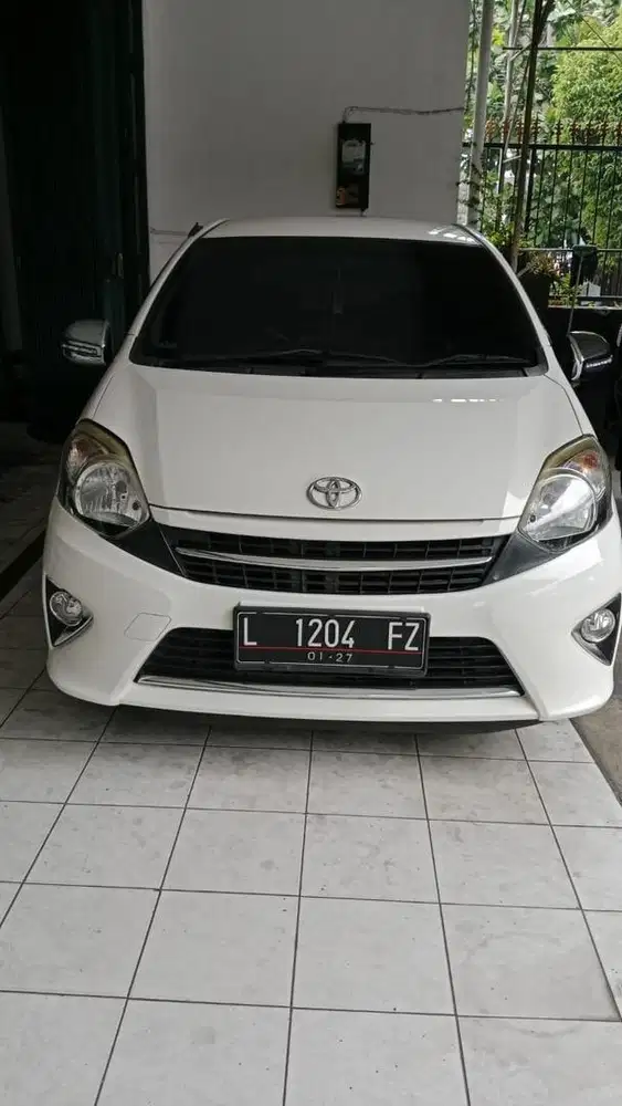 Dijual Agya 1.0 2016 Nego Depan Mobil