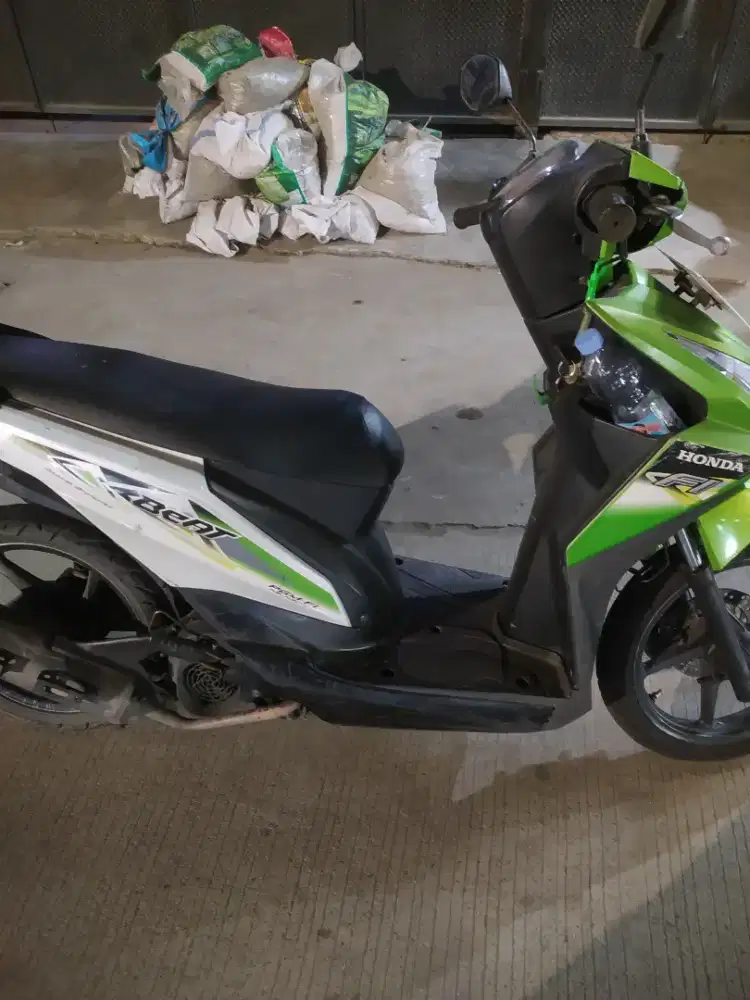 Beat 2014 lengkap dan pajak hidup