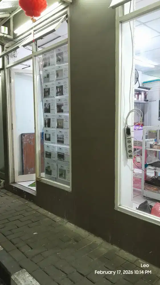 Kasir-Pelayanan Toko Serba Ada